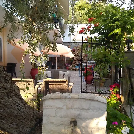 Apollon アパート クリッシ・アモウディア