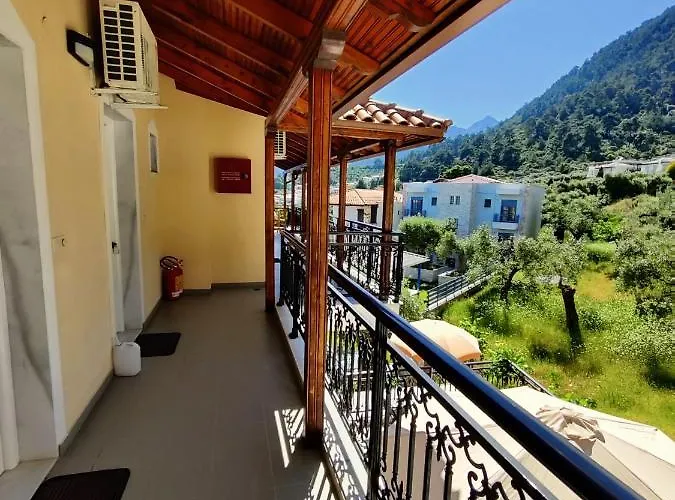 Apollon * כריסי אמודיה